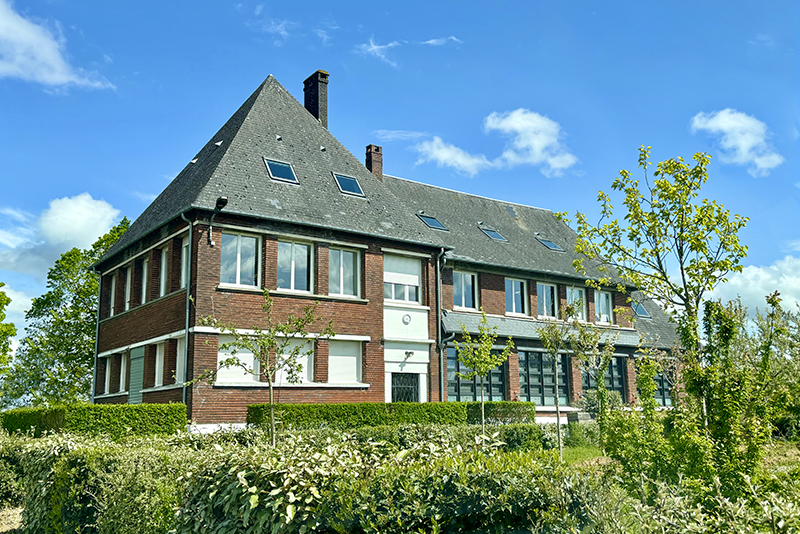Maison Alzheimer CetteFamille d'Argentan La Feuille : Maison partagée pour seniors de Argentan_façade