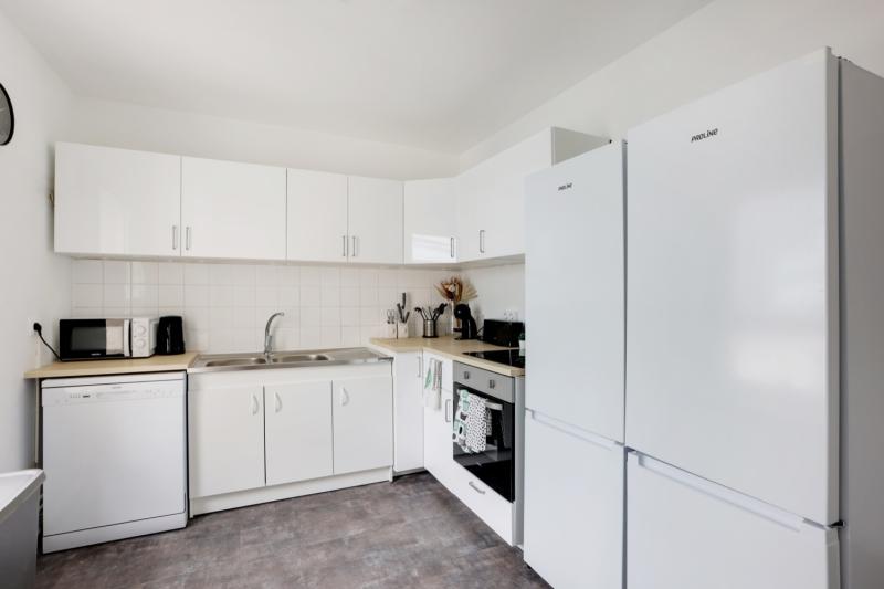Coliving - Courbevoie - Courbevoie - Emménage dans cette grande chambre - 18 m² - CBV06