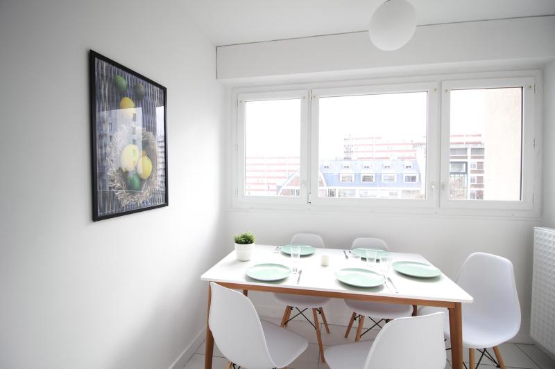 Coliving - Levallois-Perret - Paris - Chambre chaleureuse et lumineuse – 12m² - LV7