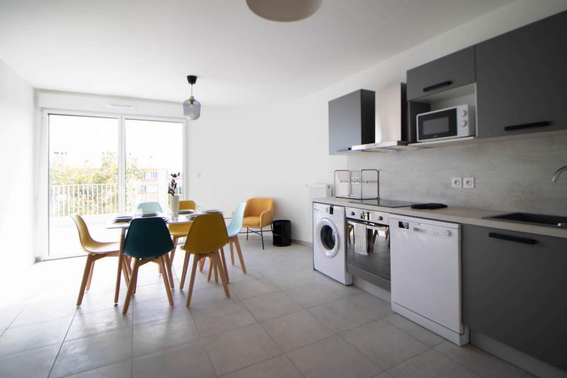 Coliving - Villeurbanne - Lyon - Chambre raffinée de 11 m² près de Lyon - LYO49