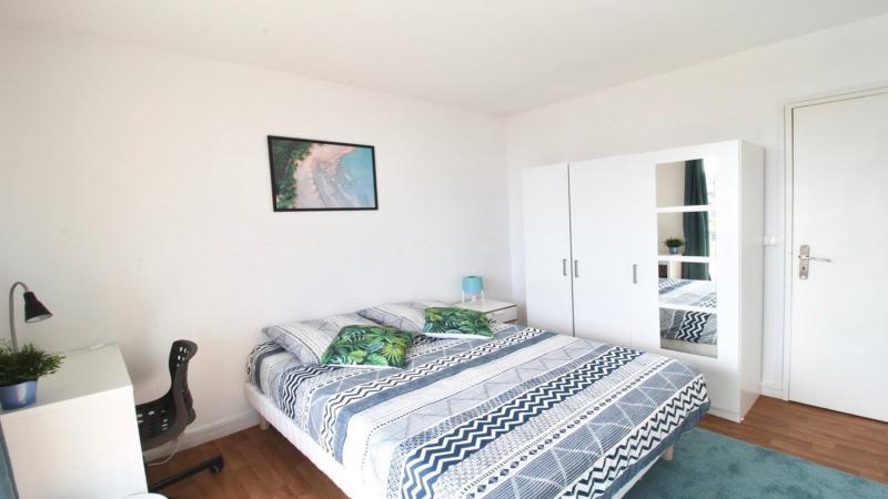 Coliving - Nanterre - Paris - Chambre chaleureuse et agréable – 10m² - NTR3