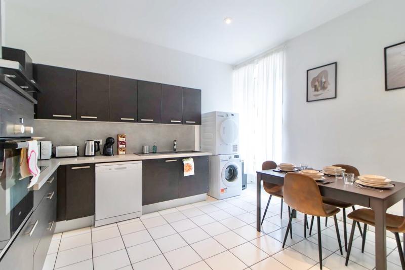 Coliving - Strasbourg - Strasbourg - Emménagez dans cette chambre de 12 m² en coliving dans le centre-ville de Strasbourg - ST93