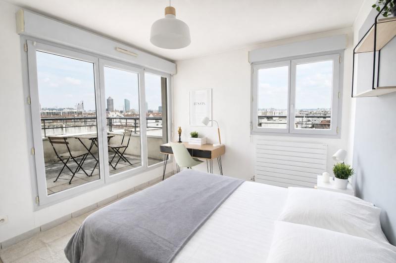 Coliving - Lyon - Chambre de 11 m² entièrement meublée et balcon - LY015