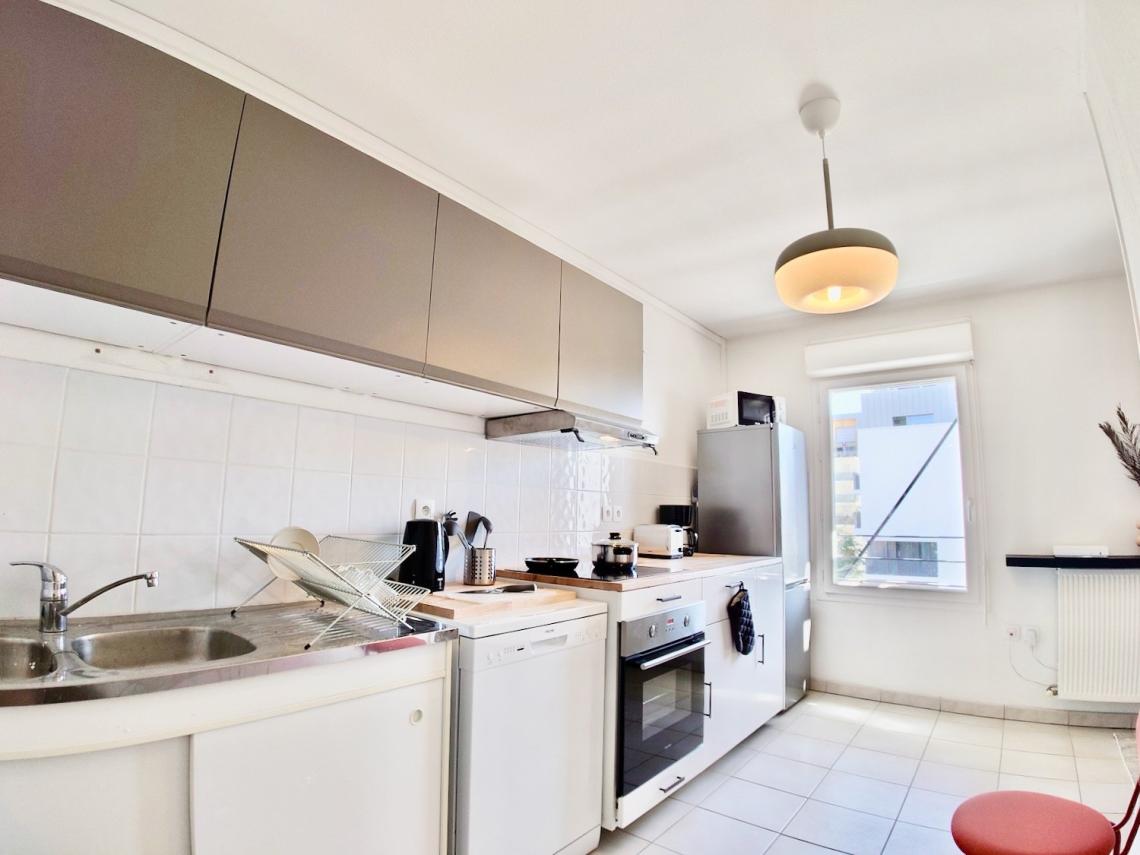 Coliving - Bordeaux - Bordeaux - Emménagez dans cette chambre moderne de 12 m² en coliving à Bordeaux - BO23