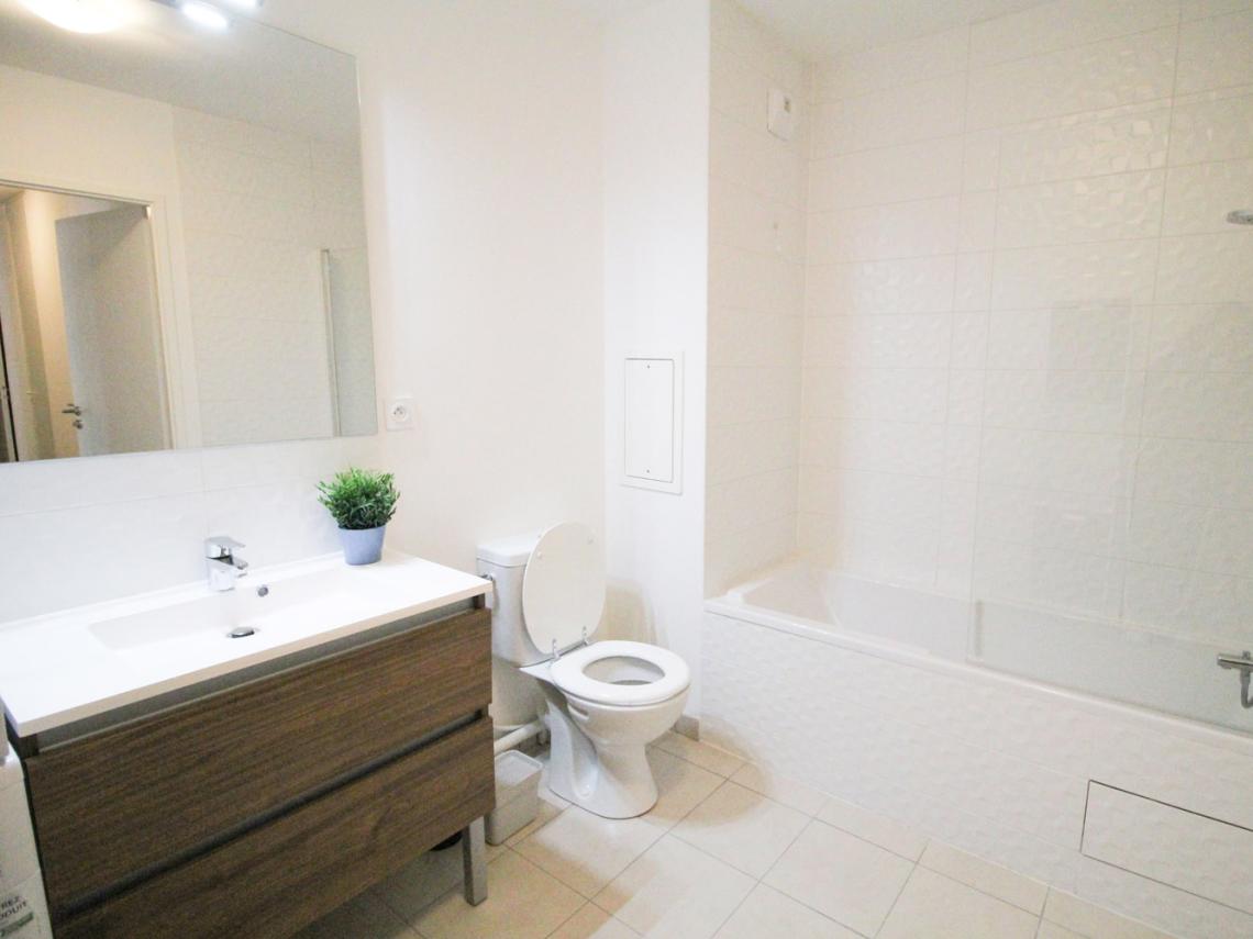 Coliving - Clichy - Paris - Grande chambre lumineuse – 11m² - CL40