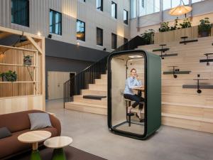 alt="Une Cabine Acoustique entièrement Connectée"