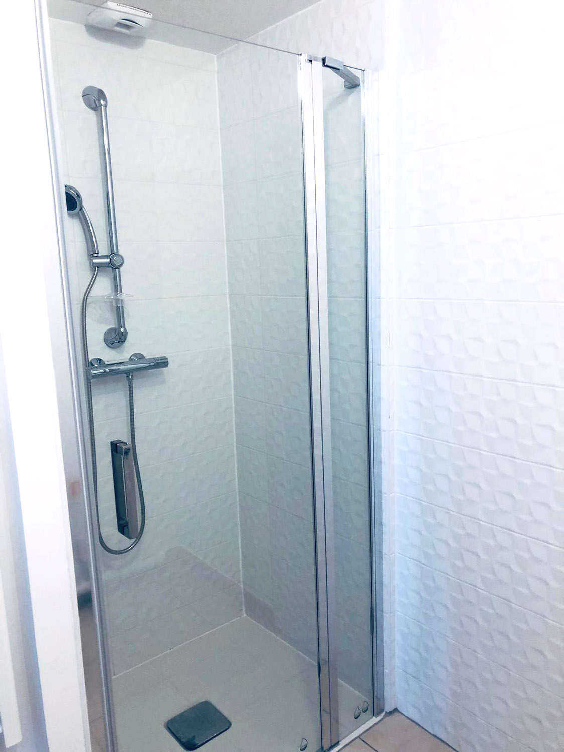 Coliving - Clichy - Paris - Chambre chaleureuse et lumineuse – 13m² - CL5